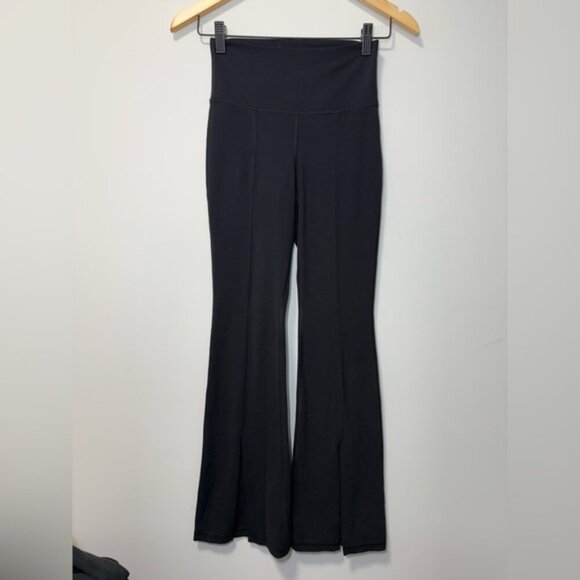 Aritzia TnAction TnaBUTTER™ Black Split Hi-Rise Long Legging size S - Picture 3 of 10